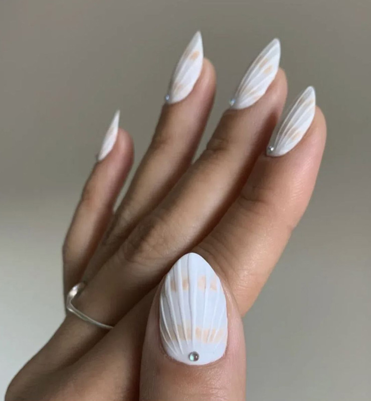 manicura relieve madrid